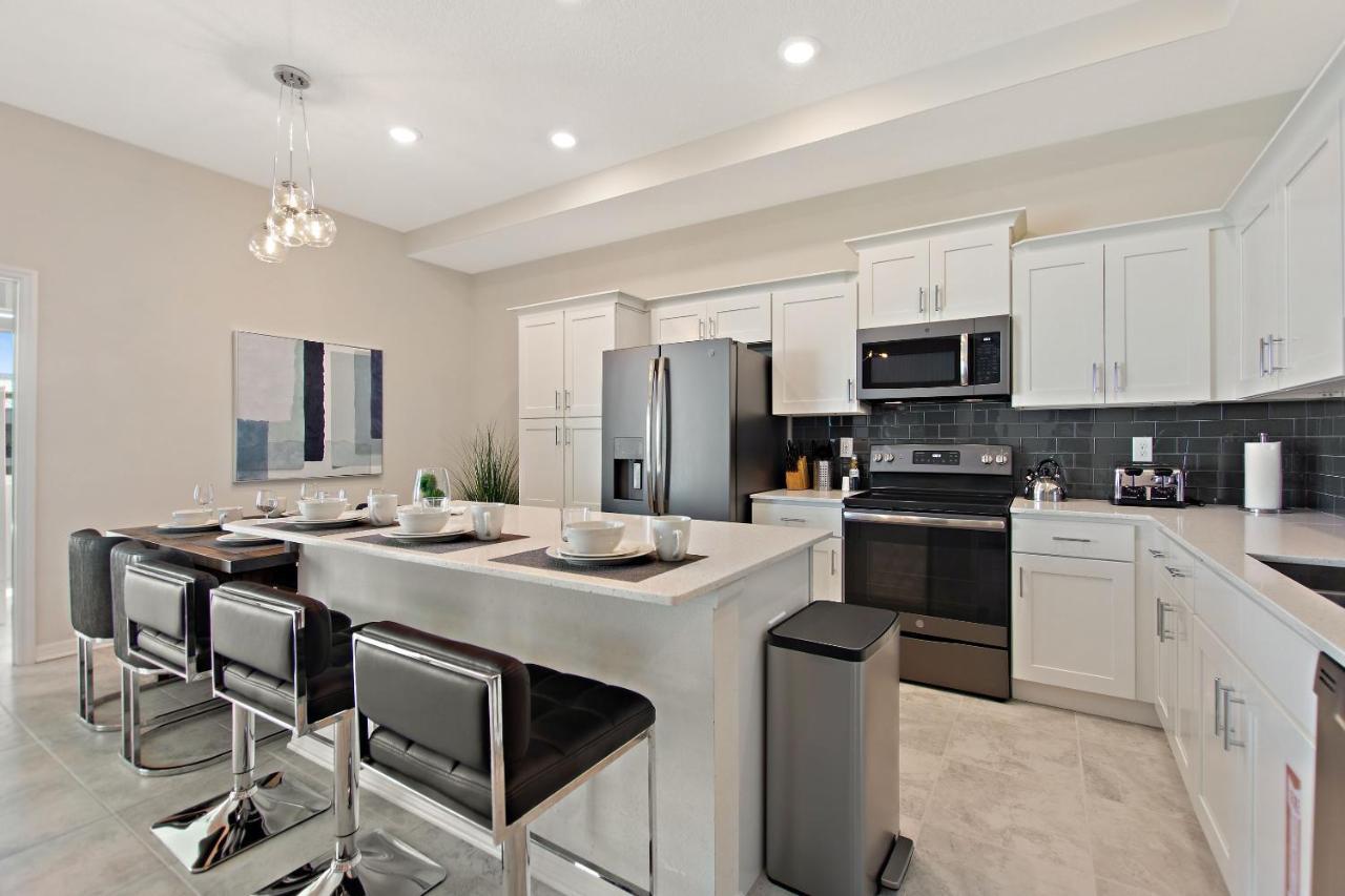 Apartment Duck House At Storey By Shine #992 Apts Kissimmee