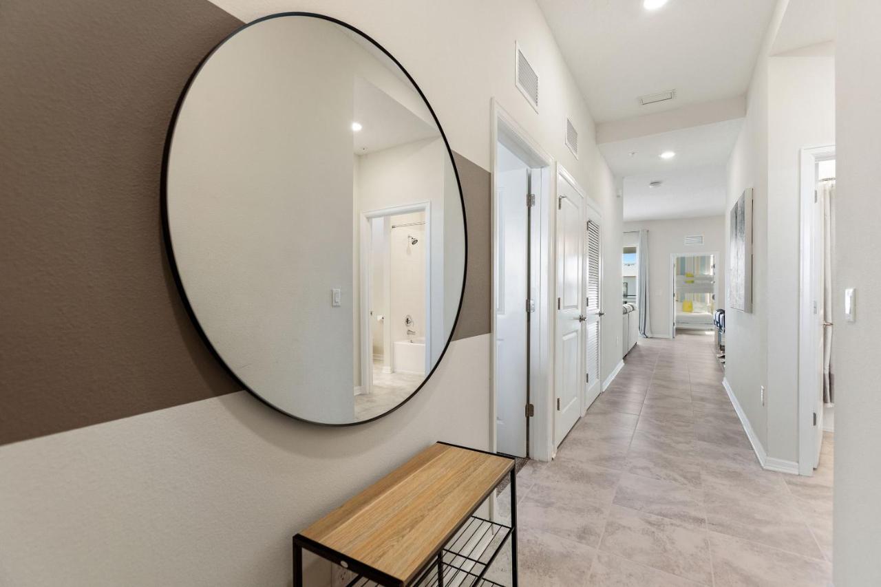 Apartment Duck House At Storey By Shine #992 Apts *